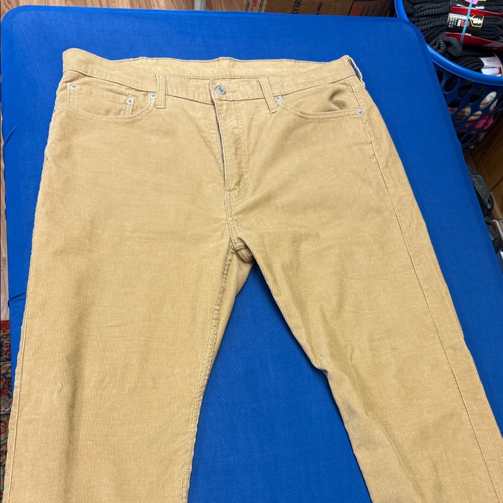 Levi's Men's Light Brown Corduroy Pants